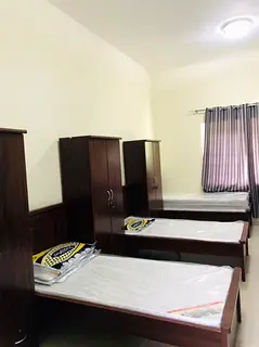 KERALA TAMIL (INDIA) EXECUTIVE BED SPACE FOR MALE SINGLE BED AT DISCOVERY GARDENS NEAR GARDEN METRO
