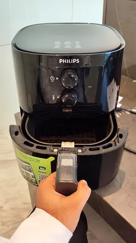 Philips Air Fryer - Compact countertop fryer (used)