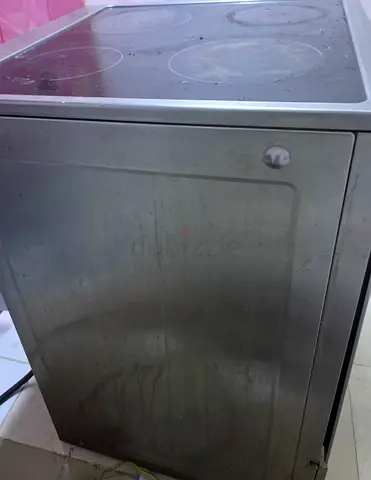 Used Electric Ceramic Cooktop - 4 Burner