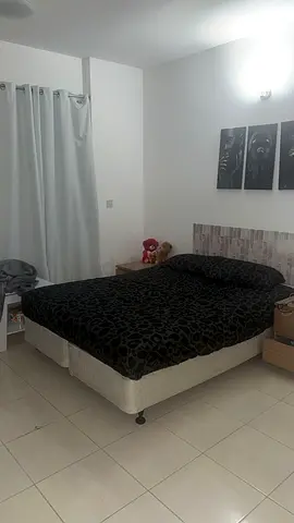 Queen bed with mattress for 50 dhs throwaway price