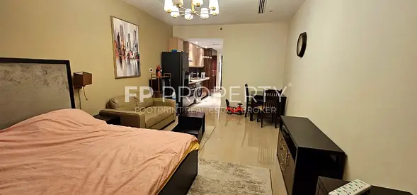 VACANT | BIG LAYOUT | FURNISHED