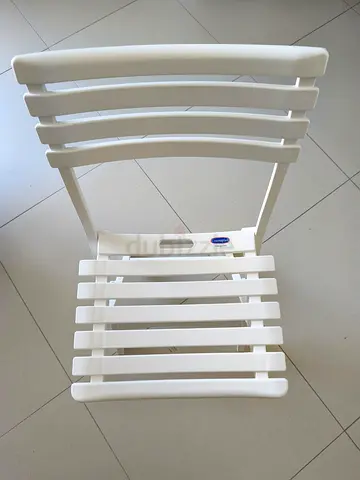 Folding chairs