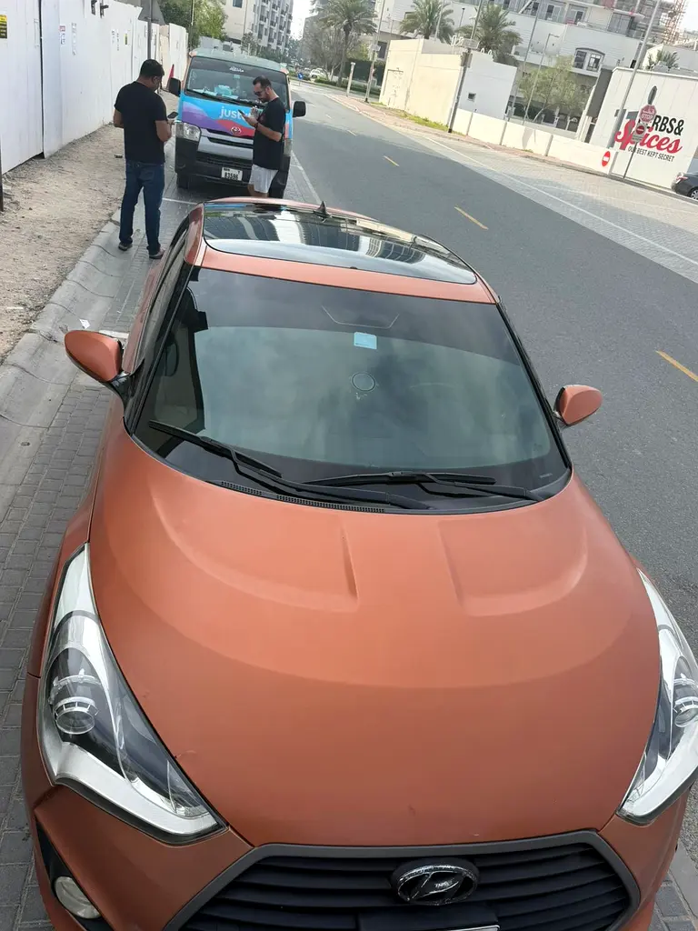 Hyundai Veloster 2016 — photo 1 of 20