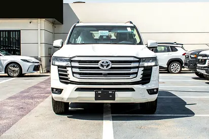 Brand New 2026 Toyota Land Cruiser GXR L2 | GCC Specs