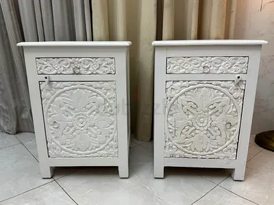 Art and craft Nightstands
