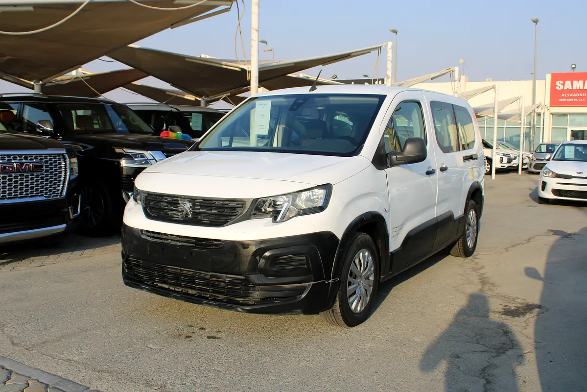 Peugeot Rifter 2022 — photo 1 of 12