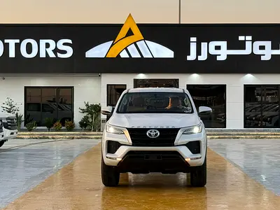 Toyota Fortuner 2.7L PETROL 2026 WITH Digital A\C