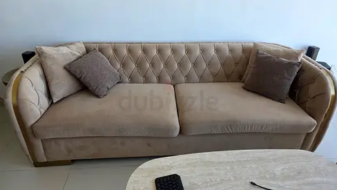 Brown and Golden 3-Seater Velvet Sofa with Tufted Back and Cushions