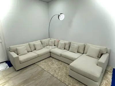 Brand new condition cratebarrel Ushape sofa