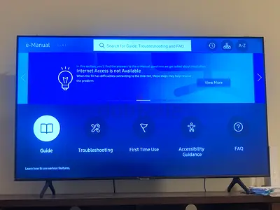 55-inch Smart LED Samsung TV in Good Condition