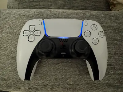 PS5 Controller (White)