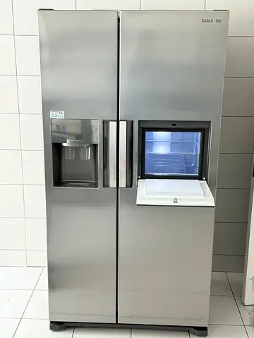 Samsung latest model side by side refrigerator with water dispenser ice maker