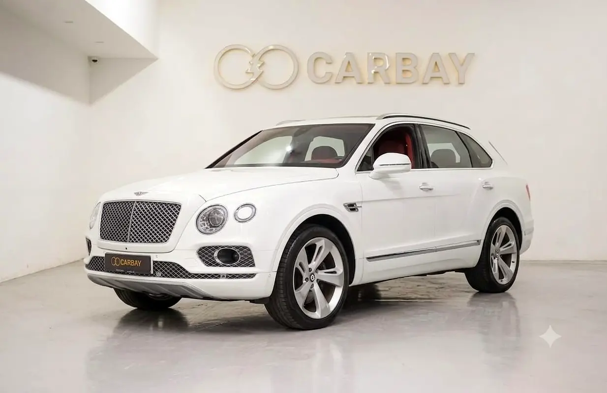 Bentley Bentayga 2017 — photo 1 of 20