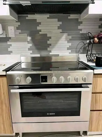 Bosch 90 cm ceramic cooking range 5 hubs electric ceramic stove slightly used