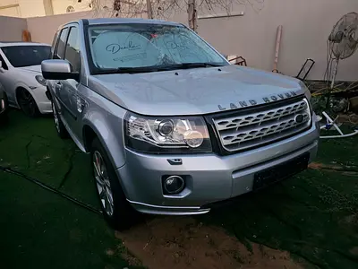 Land Rover LR2 HSE Luxury 2015 GCC Specs in Brand New Condition