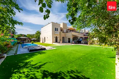 Corner Huge Plot 4 Beds With Pool & Upgraded