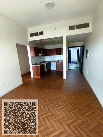 2 BEDROOM + PODIUM APARTMENT FOR SALE WITH PARKING | PARADISE LAKE B6