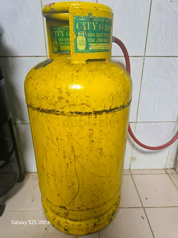 Used LPG Gas Cylinder - 20kg (Yellow) with Hose