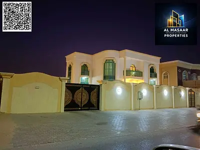 للبيع فيلا شارع وسكة مساحة الارض 10 الف قدم  سكنى تجارى 7 غرف ماستر مع ملحق خارجى به 4 غرف تملك حر لجميع الجنسيات
