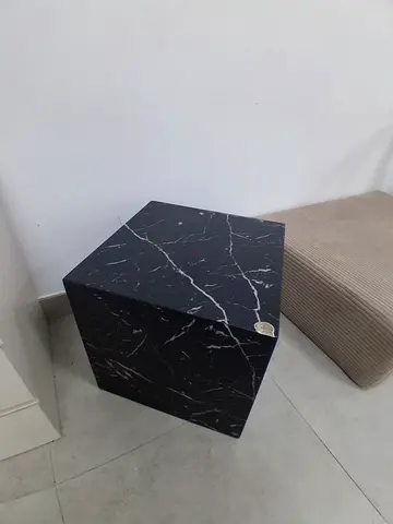 Black Marble-Effect Side Table / Cube