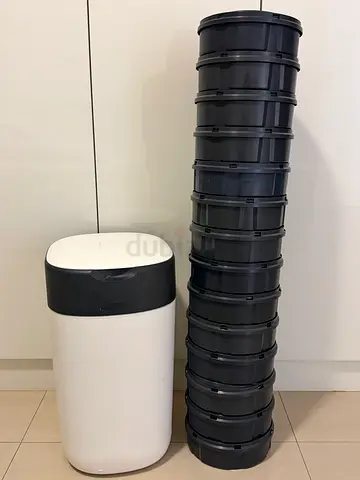 Tommee tipper diaper bin with 15 cartridges