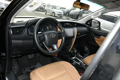 صورة 8 لـ 2026 Toyota FORTUNER
