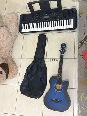 Yamaha psr-273 and guitar bundle urgent sale negotiable