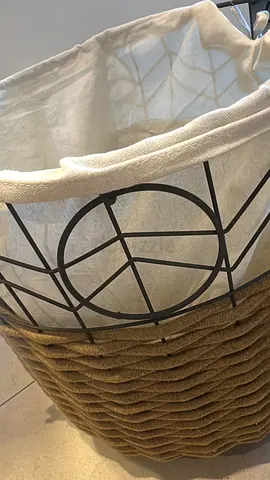 Storage basket