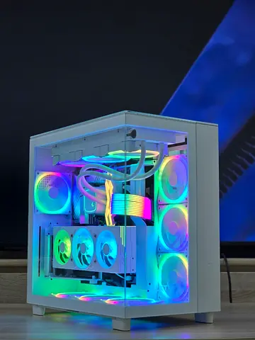 Gaming PC/i7 14700k/RTX 5070/32gb ram/500gb NVME/1tb HDD