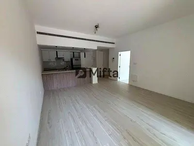 2.5% Commission | Semi Furnished | Vacant