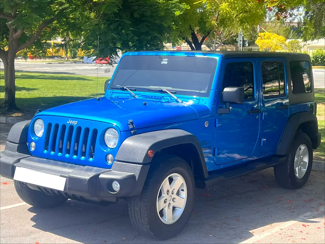 Jeep Wrangler 2015 — photo 1 of 7