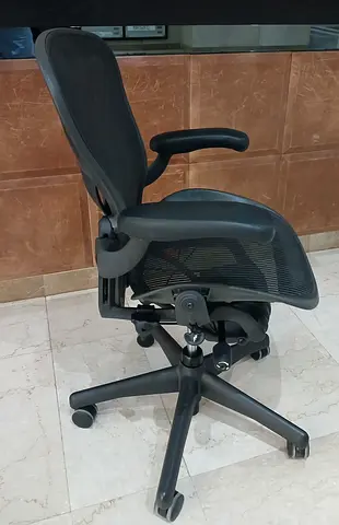 Herman Miller Aeron Chair Type B And C for sale ultimate comfort excellent condition