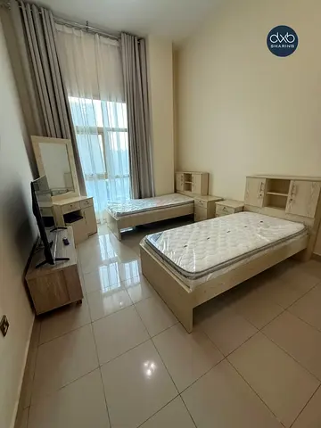 Bedspace in mirdif (roommate)