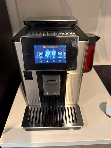 DeLonghi Prima Donna Soul Bean-to-Cup Automatic Coffee Maker - Excellent Condition - Barely Used