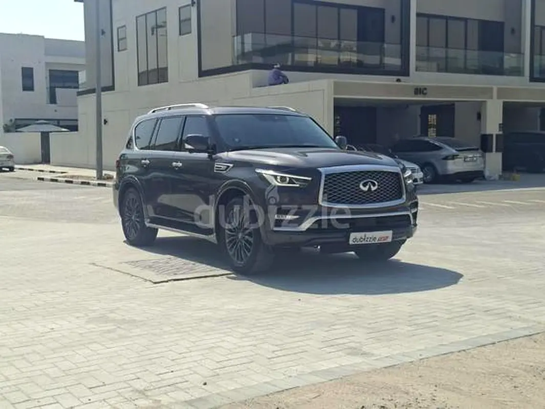 Infiniti QX80 2022 — photo 1 of 14