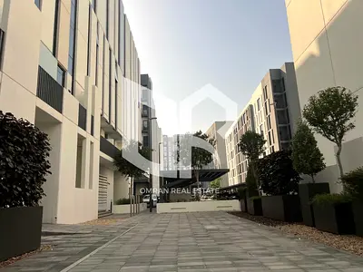 🏡 فرصة مميزة للتملك أو الاستثمار في قلب مشروع الجادة، أحد أكثر المشاريع السكنية حيوية وتطوراً في الشارقة.