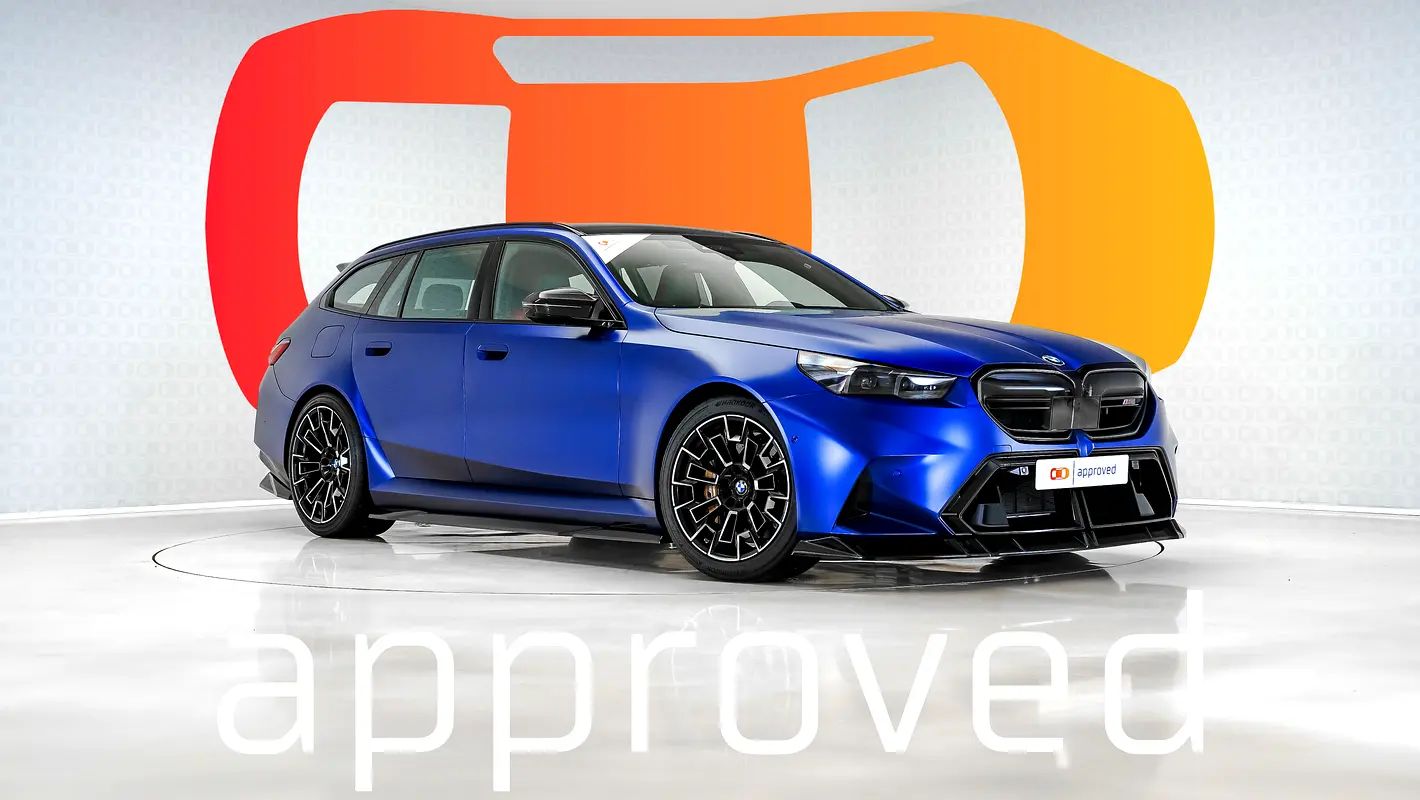 BMW M5 2026 — photo 1 of 11