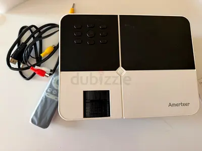 Amerteer LCD Projector – Barely Used (2x Only) | HDMI, VGA, USB, AV | With Remote  Cables