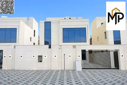 فيلا حجرية فاخرة للبيع في هيليو ٢ | الطريق الرئيسي | ٤ غرف نوم رئيسية | رسوم التسجيل والملكية مشمولة