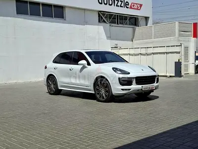 AED 2218/month | 2016 Porsche Cayenne  | GCC Specs | Ref#473832