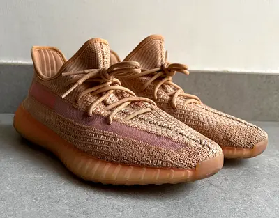 Yeezy Boost 350 V2