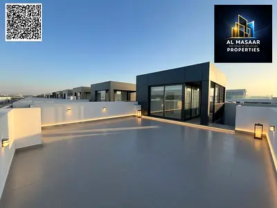 Villa for sale at a special price, two floors, a roof, and a garden. Air conditioning included.