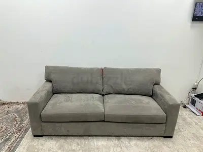 Perfect condition cratebarrel three seater sofabed