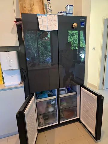 Hitachi RWB720VUK0 French Door Bottom Freezer Refrigerator Glass
