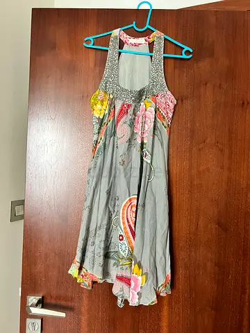 Ladies dress