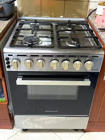 4-burner Gas Cooker with Built-in Oven - Used, Good Working Condition
