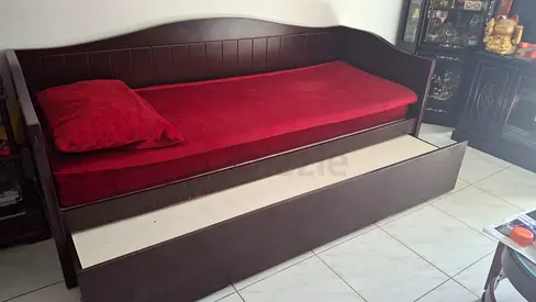 Wooden Daybed with Trundle and Red Mattress — Good Condition