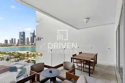 Residential Flat I Sea View | Vacant | High Floor