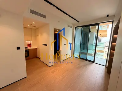 Middle Floor | Ready To Move | Brand New