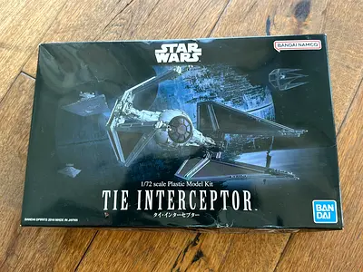 Bandai Star Wars 1/72 Scale TIE Interceptor Plastic Model Kit